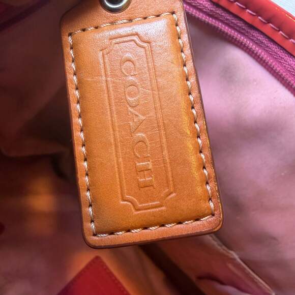 Coach Patent Leather Signature Tote Bag Pink Coral Shoulder Bag Turnlock F14663 - Picture 6 of 7